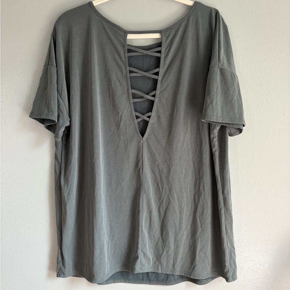 Daytrip Slate Gray Short Sleeve Tee - Picture 2 of 3